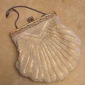 Pearlesque Seed Bead Evening Purse